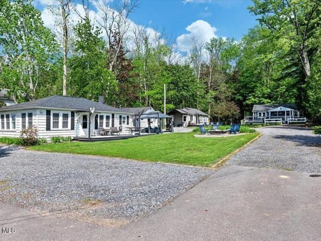 House for sale in Saratoga, New York