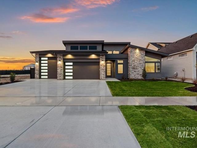 House for sale in Eagle, Idaho