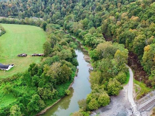 Farm for sale in Warfield, Martin County