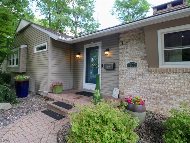 House for sale in Poland, Ohio