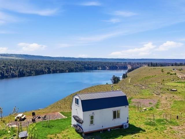 House for sale in Tumtum, Washington