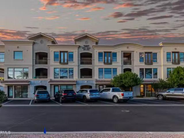 Condo for sale in Paradise Valley