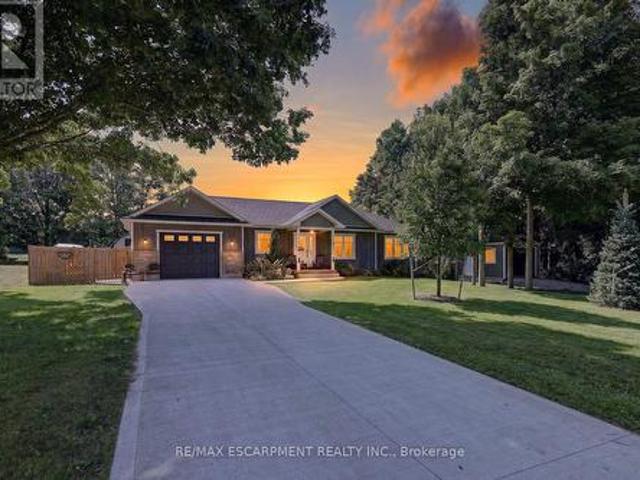 House for sale in Ontario