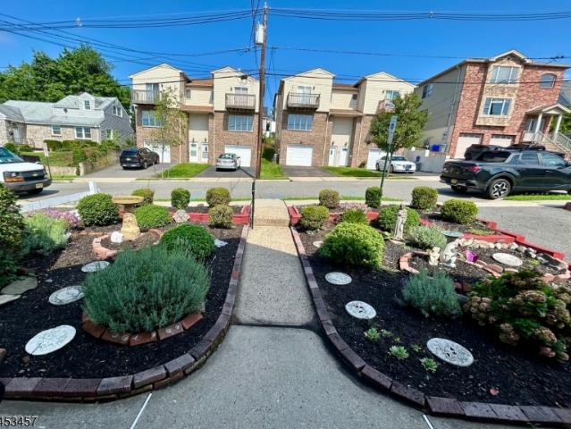 House for sale in Carlstadt, New Jersey