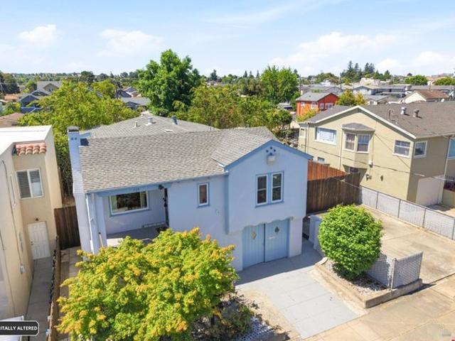 House for sale in Rodeo, California