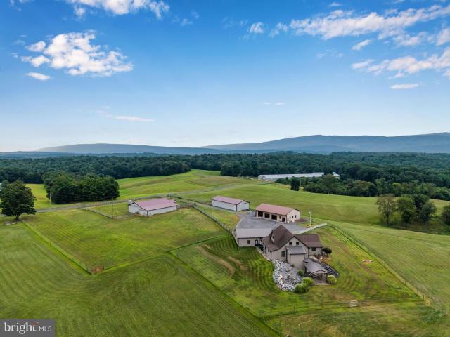 Ranch for sale in East Waterford, Pennsylvania