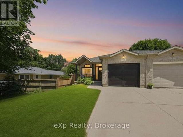 House for sale in Saugeen Shores, Ontario