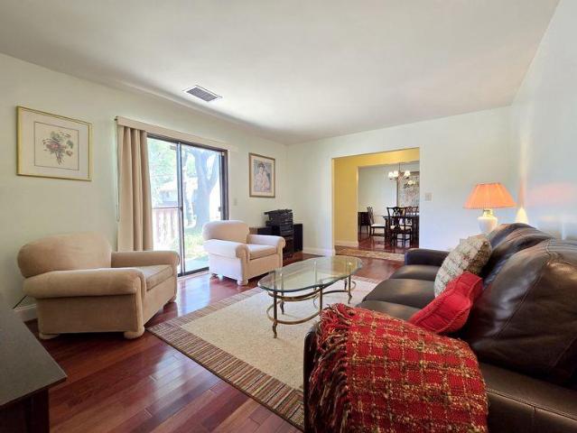 Condo for sale in Coram