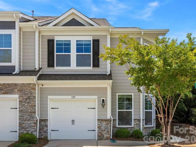 Townhouse for sale in Clover, South Carolina
