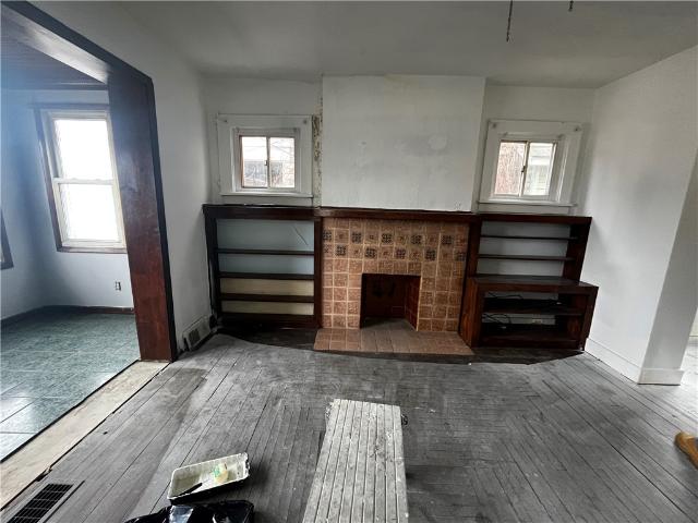House for sale in Glassport