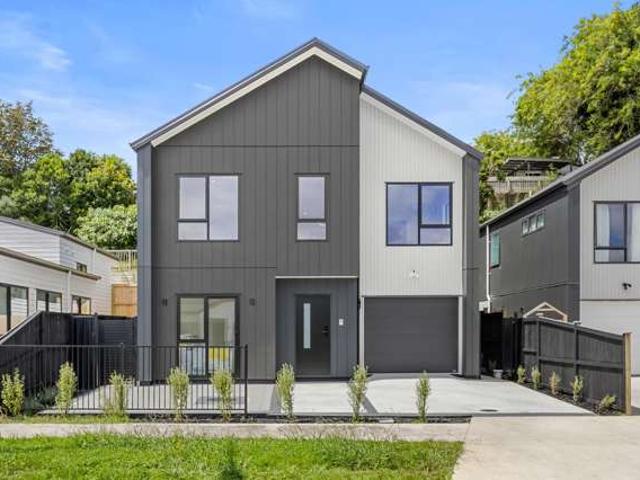 Property for sale in Papakura