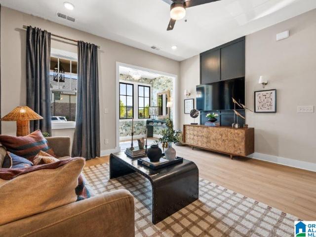 Townhouse for sale in Hoover, Alabama