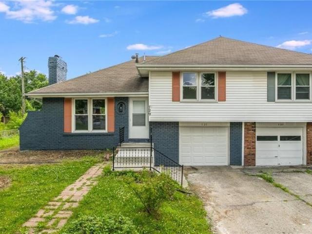 Duplex for sale in Olathe