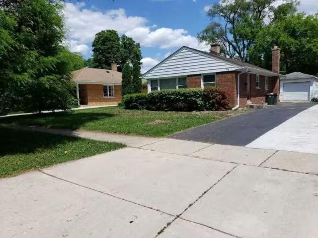 House for rent in Arlington Heights
