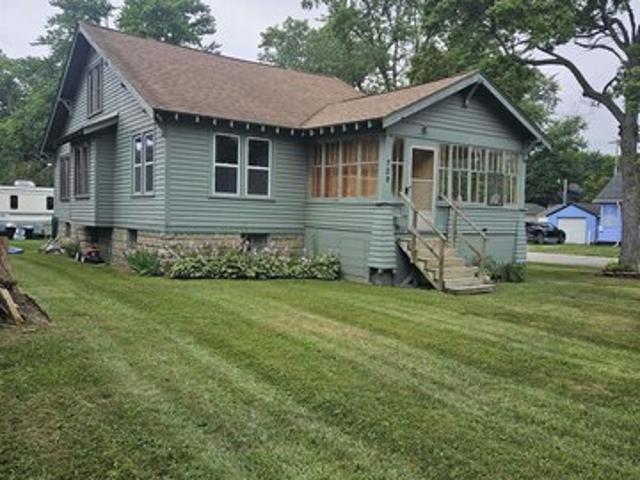 House for sale in Algonac, Michigan