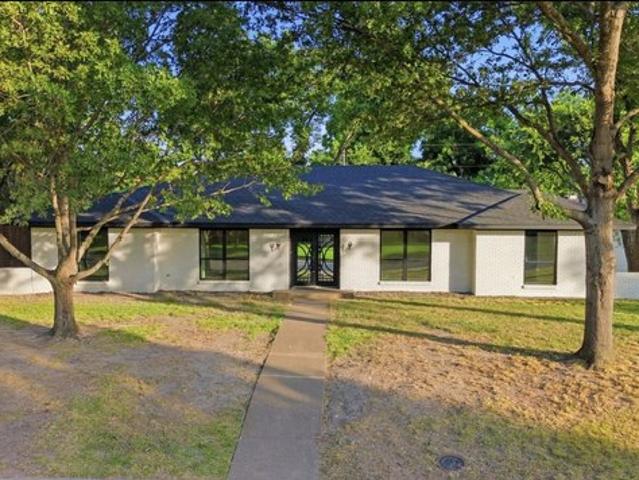 House for sale in Grand Prairie, Texas
