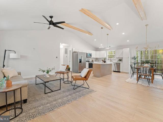 House for sale in Louisa, Louisa County