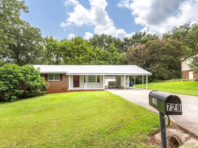 House for sale in Anniston, Alabama