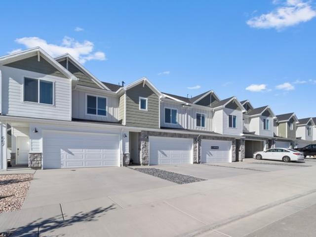 Townhouse for sale in Cache, Utah