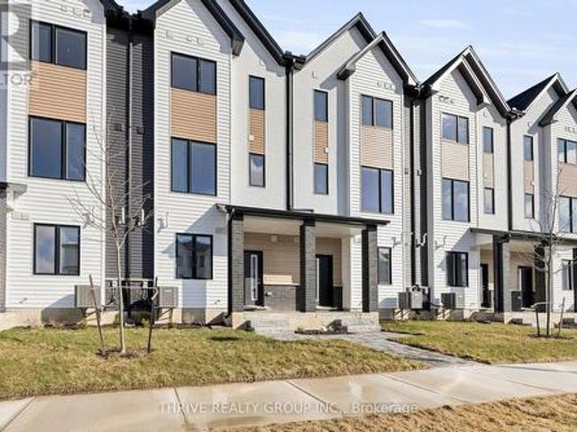 Townhouse for sale in Arva, Ontario