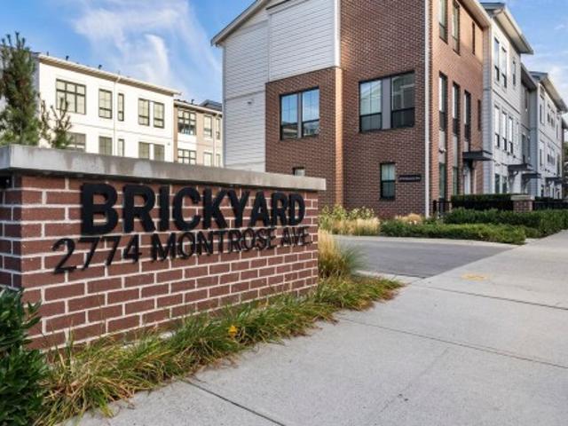 Townhouse for sale in Rail Plaza, Abbotsford
