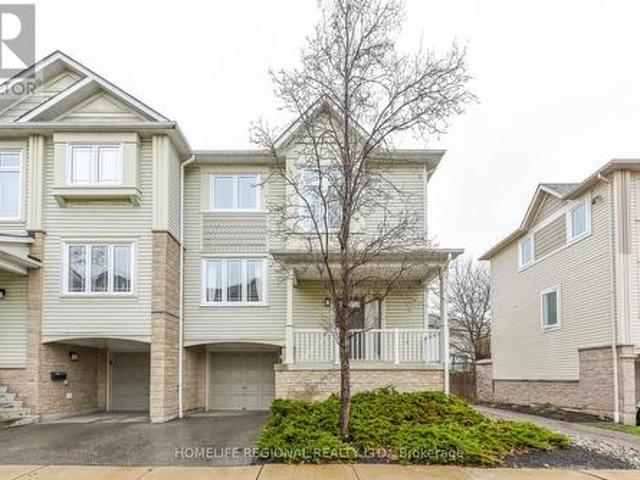Townhouse for sale in Mississauga, Ontario