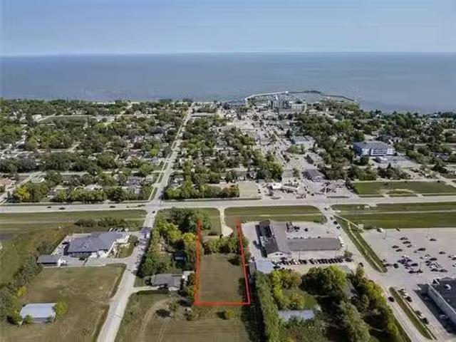 House for sale in Gimli, Manitoba