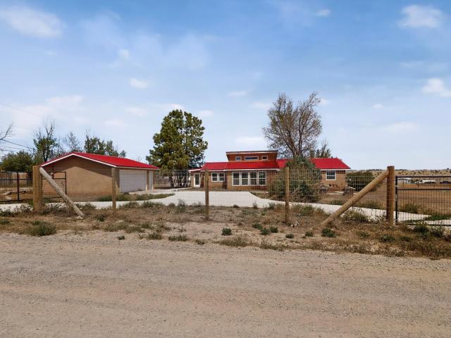 House for sale in Edgewood, New Mexico