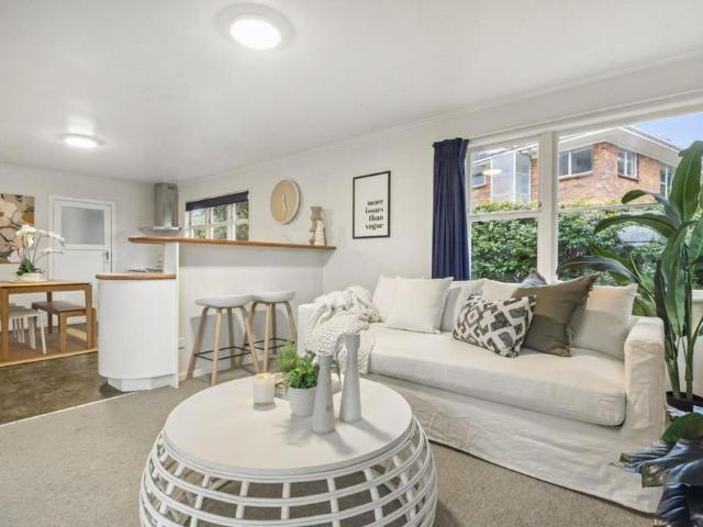 House for rent in Sunnynook, Devonport-Takapuna
