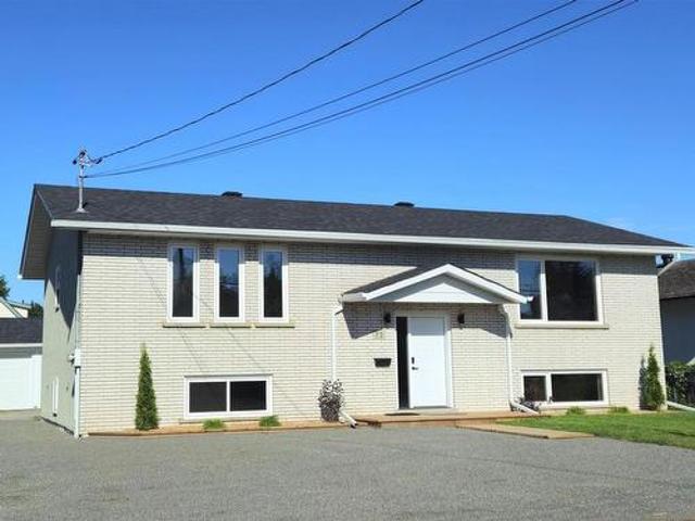 House for sale in Thunder Bay, Ontario