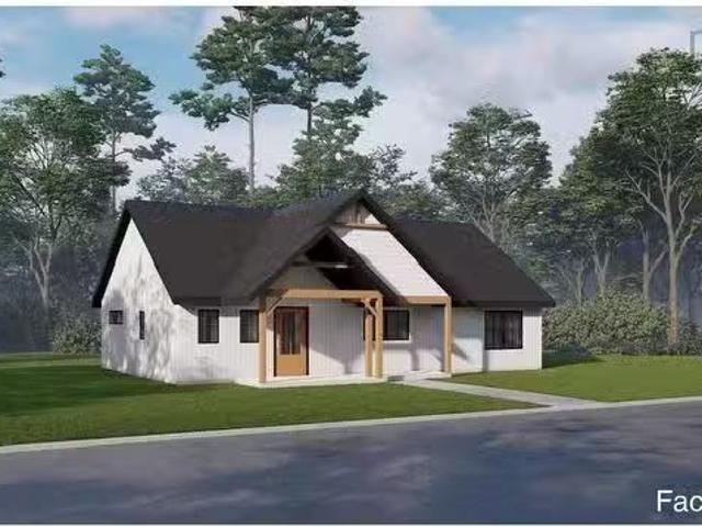 House for sale in Upper Tantallon, Nova Scotia