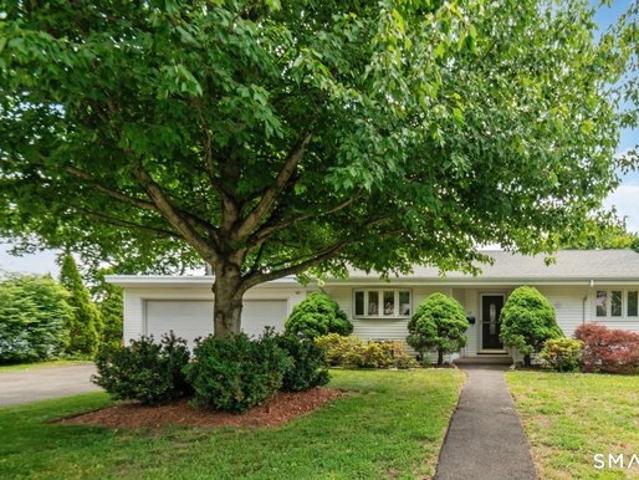 House for sale in Trumbull, Connecticut