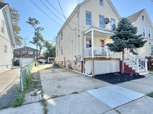 House for sale in Carteret, New Jersey