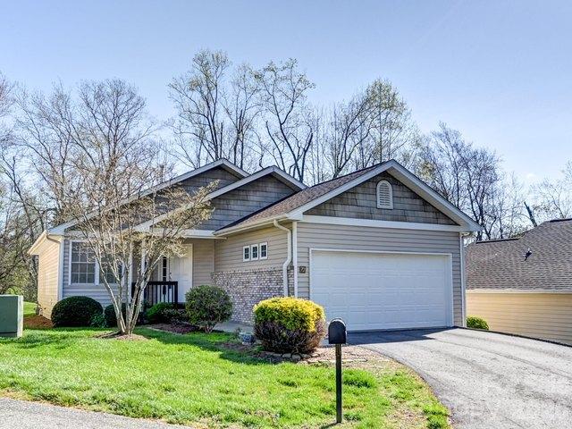 House for sale in Horse Shoe, North Carolina