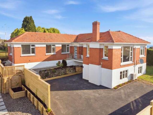 House for sale in Otakou