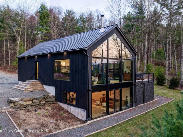 House for sale in Barryville, New York