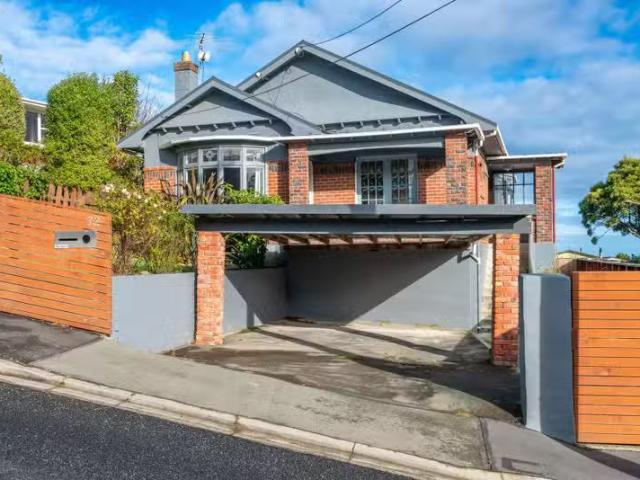 House for rent in Otakou