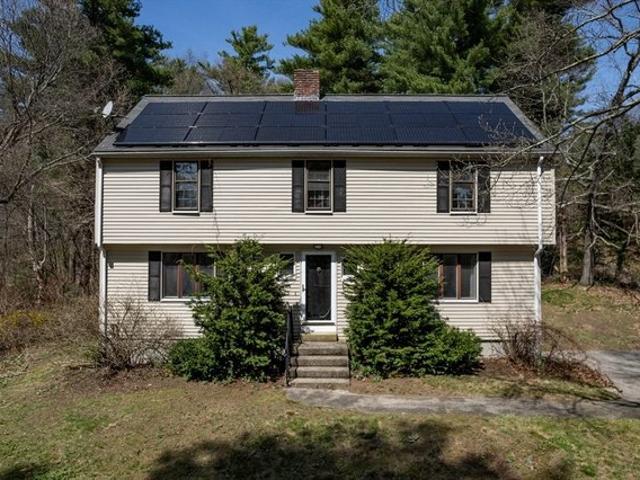 House for sale in Medway, Massachusetts