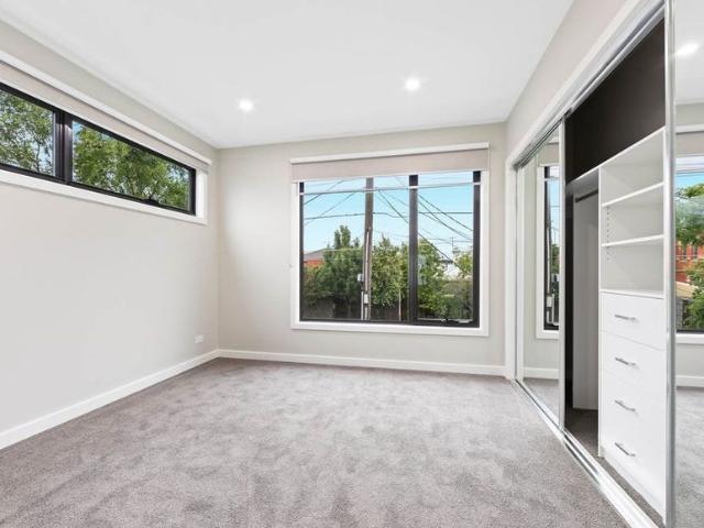 Townhouse for rent in Camerons Creek, Victoria