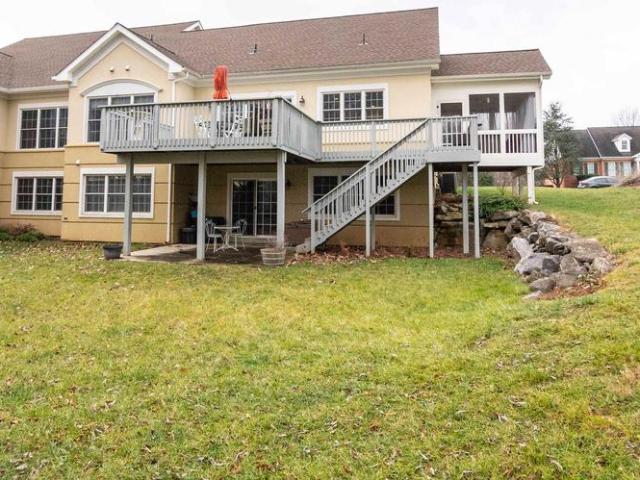 Townhouse for sale in Shepherdstown, West Virginia