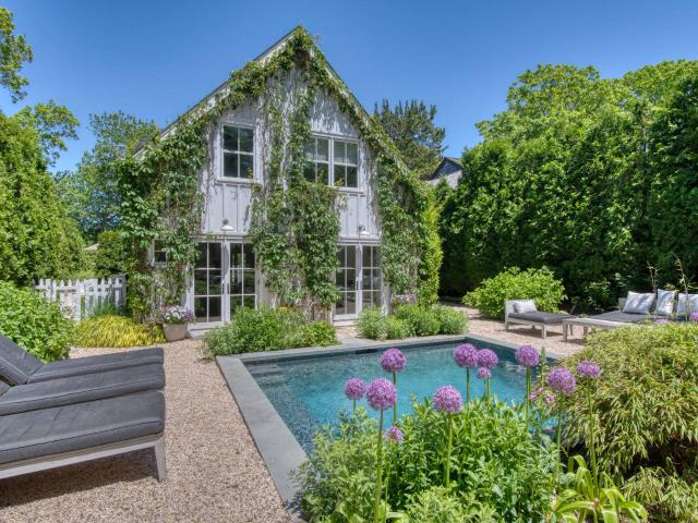 House for sale in Wainscott, New York
