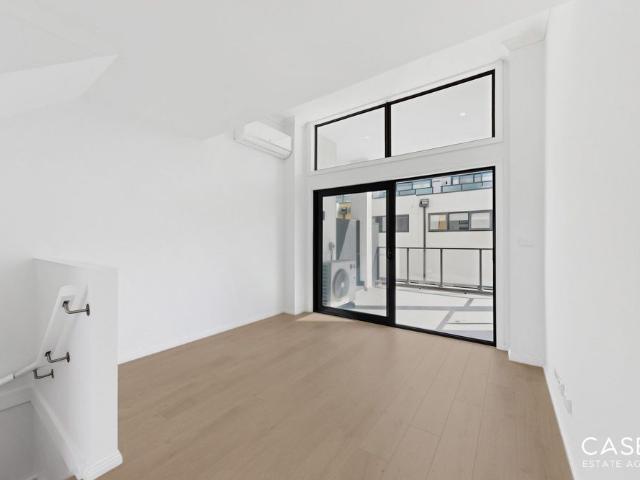 Townhouse for rent in Bayswater, Melbourne