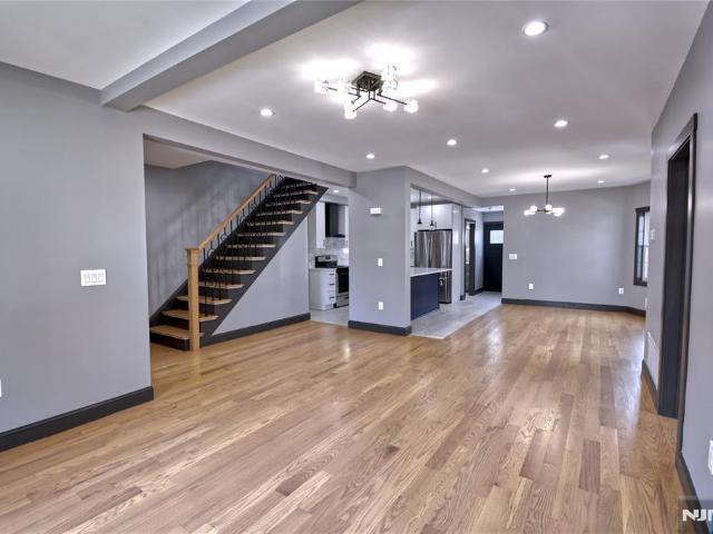House for sale in Ridgefield Park, New Jersey