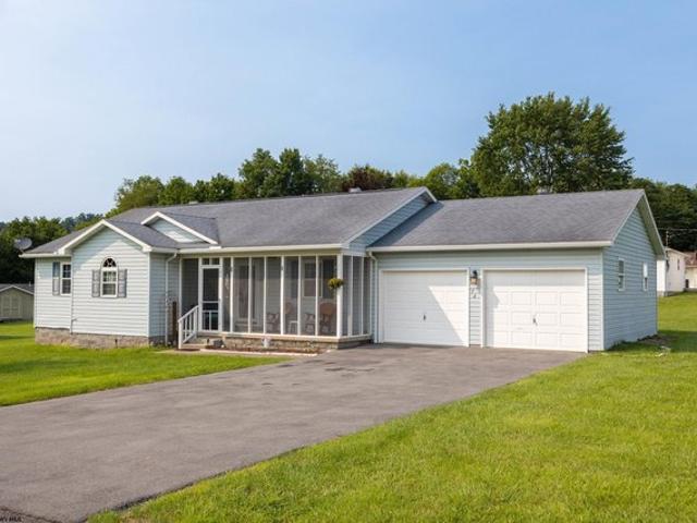 House for sale in Lost Creek, West Virginia