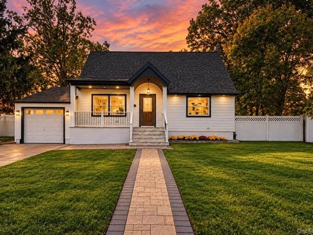 House for sale in West Islip, Town of Islip