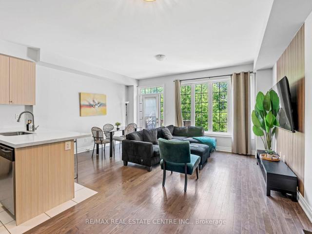Townhouse for sale in Woburn, Ontario