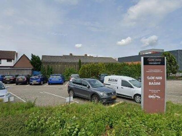 Bedrijfspand te huur in Beverwijk, Noord Holland
