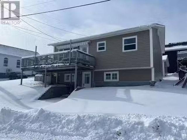 House for sale in Robert's Arm, Newfoundland And Labrador