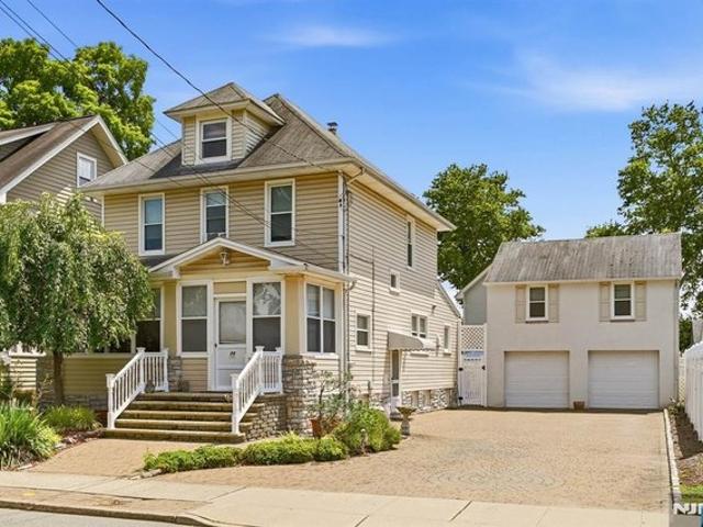 House for sale in Passaic, New Jersey