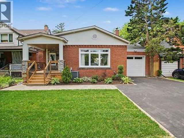 House for sale in Ancaster, Ontario